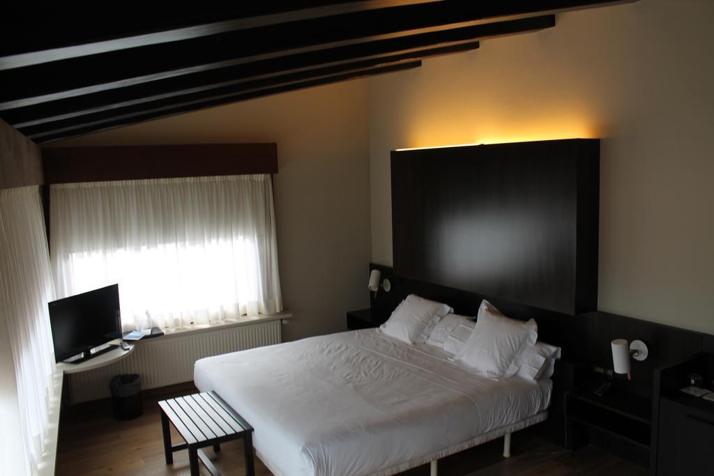Hotel Can Xiquet Cantallops Bagian luar foto